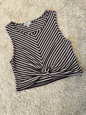 Charlotte Russe Twist-Front Crop Top, Medium